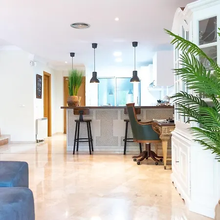 Golden Mile Duplex Appartamento *